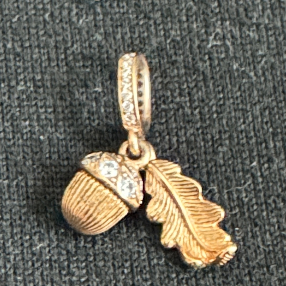 Pandora Rose Gold Acorn & Leaf Charm